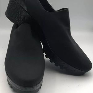 Donald J Pliner Shoes Cape Crepe Heels Wedges Sz8N